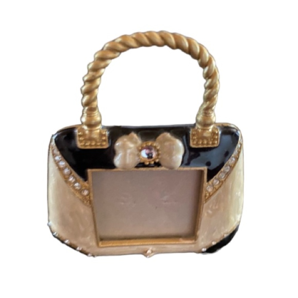 NWOT ENAMEL PICTURE FRAME.